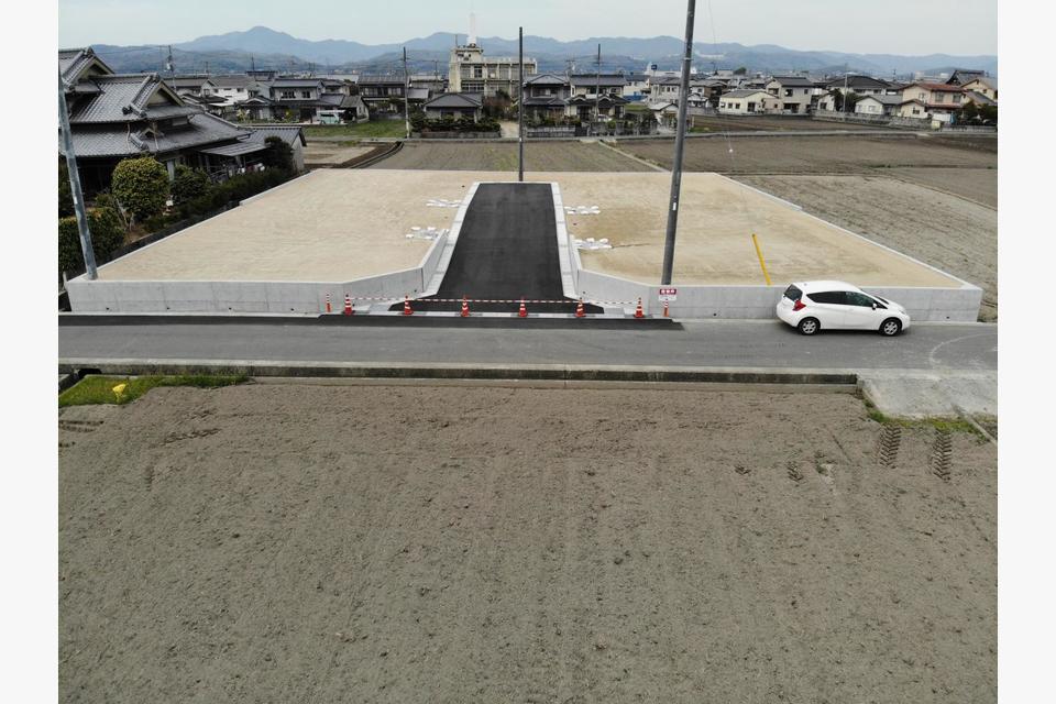エル・タウン江良の画像