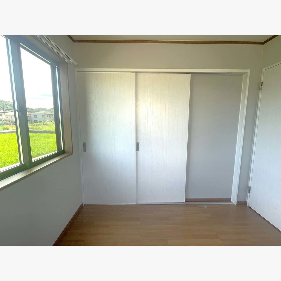 光を取り入れた広々とした平屋の画像06